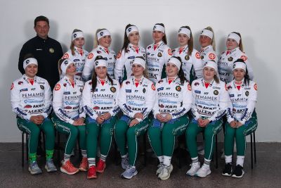 Naisten suomensarja joukkueen kuva