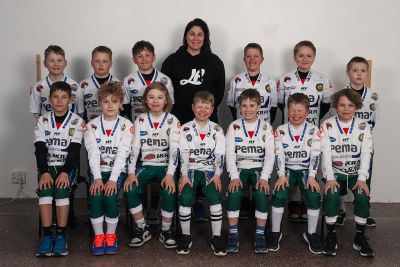 F-pojat joukkueen kuva